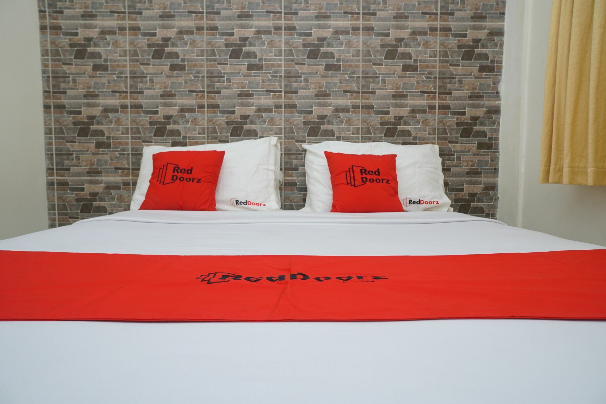 Reddoorz Plus @ Ciumbuleuit Area Bandung Exterior photo