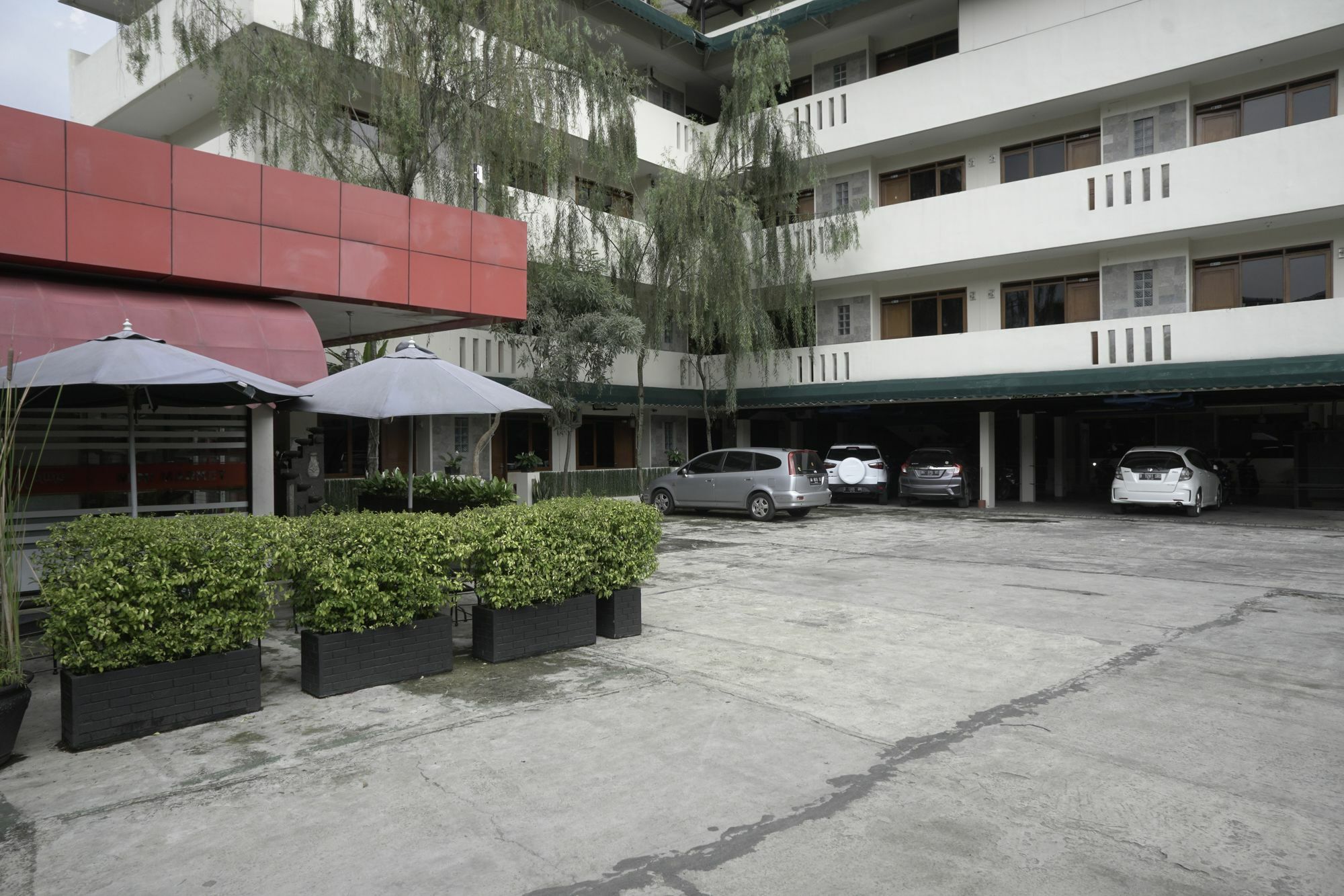 Reddoorz Plus @ Ciumbuleuit Area Bandung Exterior photo